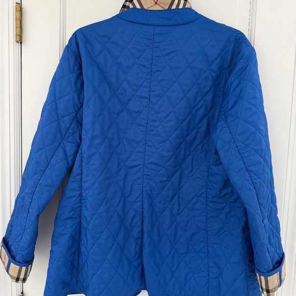 Burberry Royal Blue Quilted with snaps. Great used condition - Picture 5 of 5